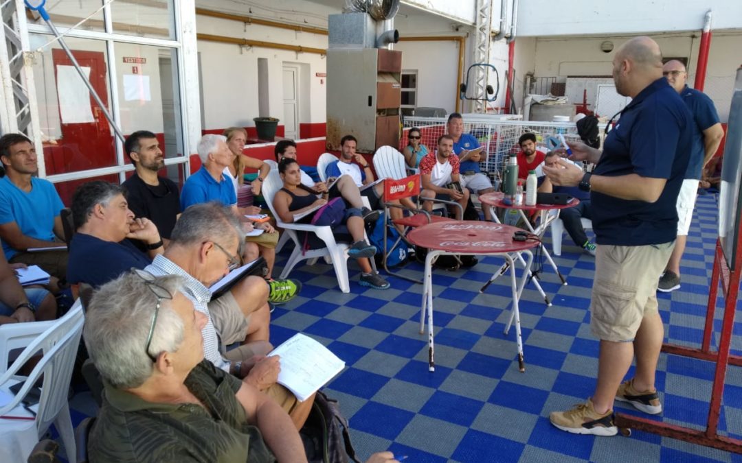 Clínica FINA con el entrenador francés Stephane Lecat en la ciudad de Santa Fe