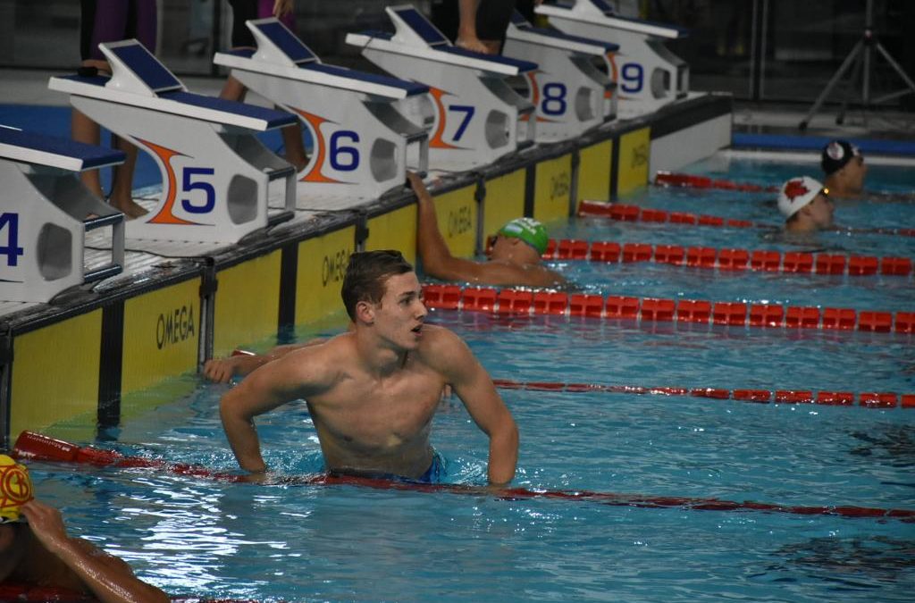 Joaquín González Piñero, la joven promesa que entrena en Dubai bajó un récord argentino en el Campeonato Open de natación